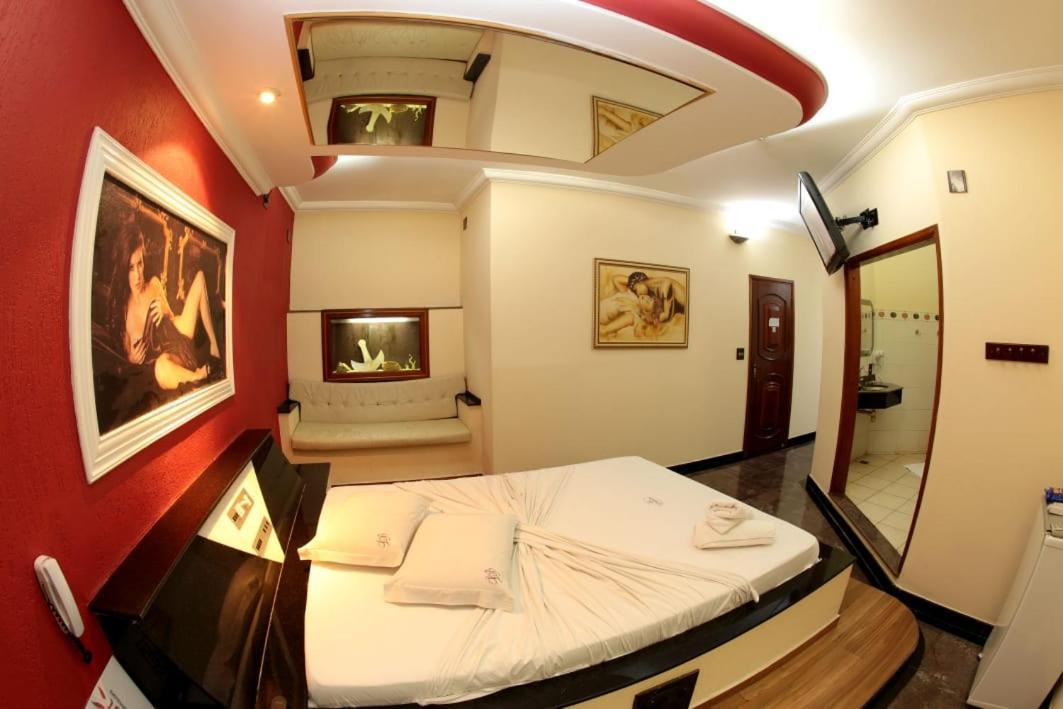 Hotel & Motel Le Baron (Adults Only) Pôrto Ferreira 외부 사진