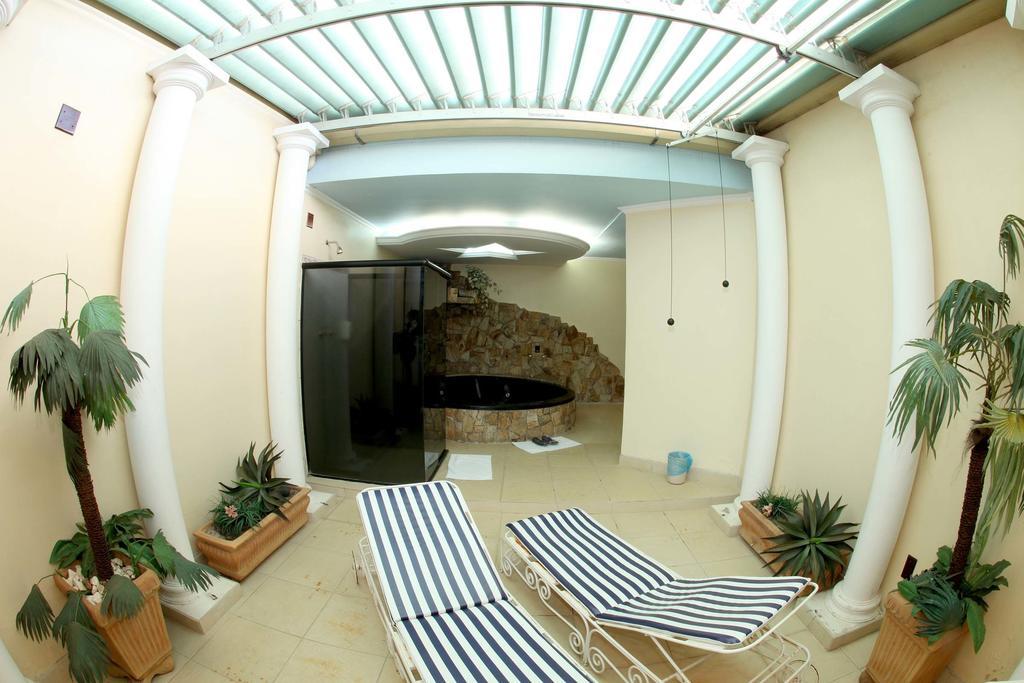 Hotel & Motel Le Baron (Adults Only) Pôrto Ferreira 객실 사진